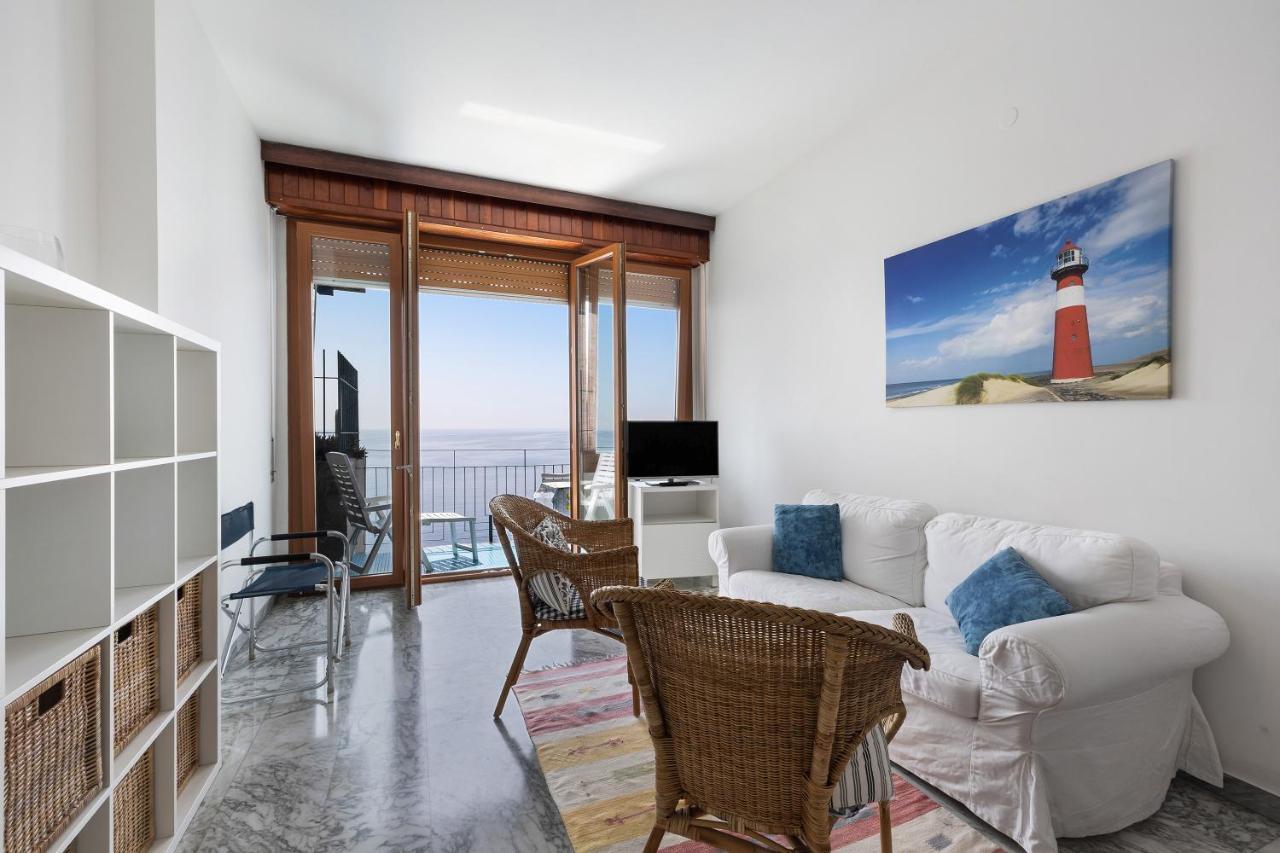 Appartamento Stupenda Vista Mare Bergeggi Ngoại thất bức ảnh