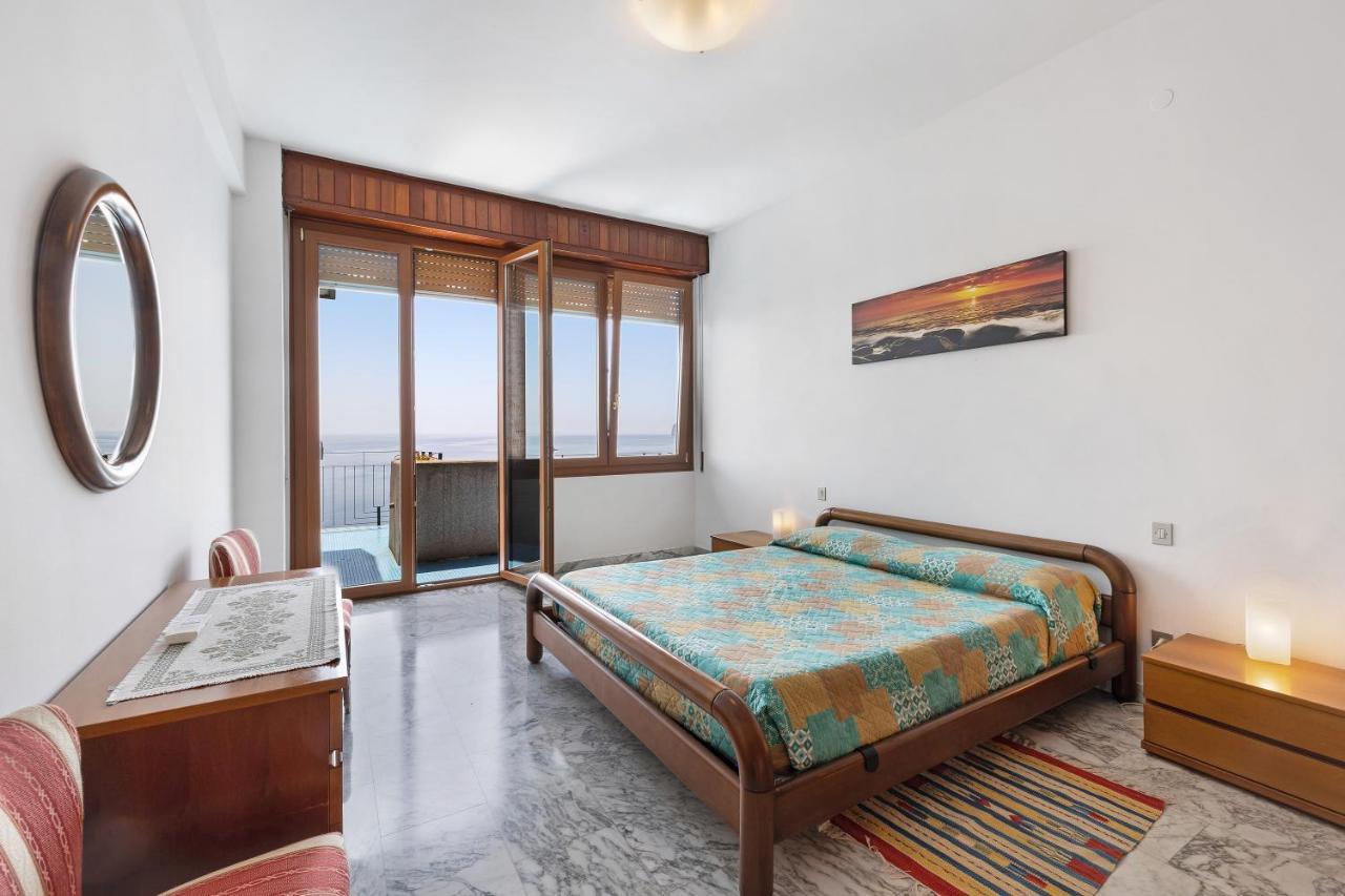 Appartamento Stupenda Vista Mare Bergeggi Ngoại thất bức ảnh