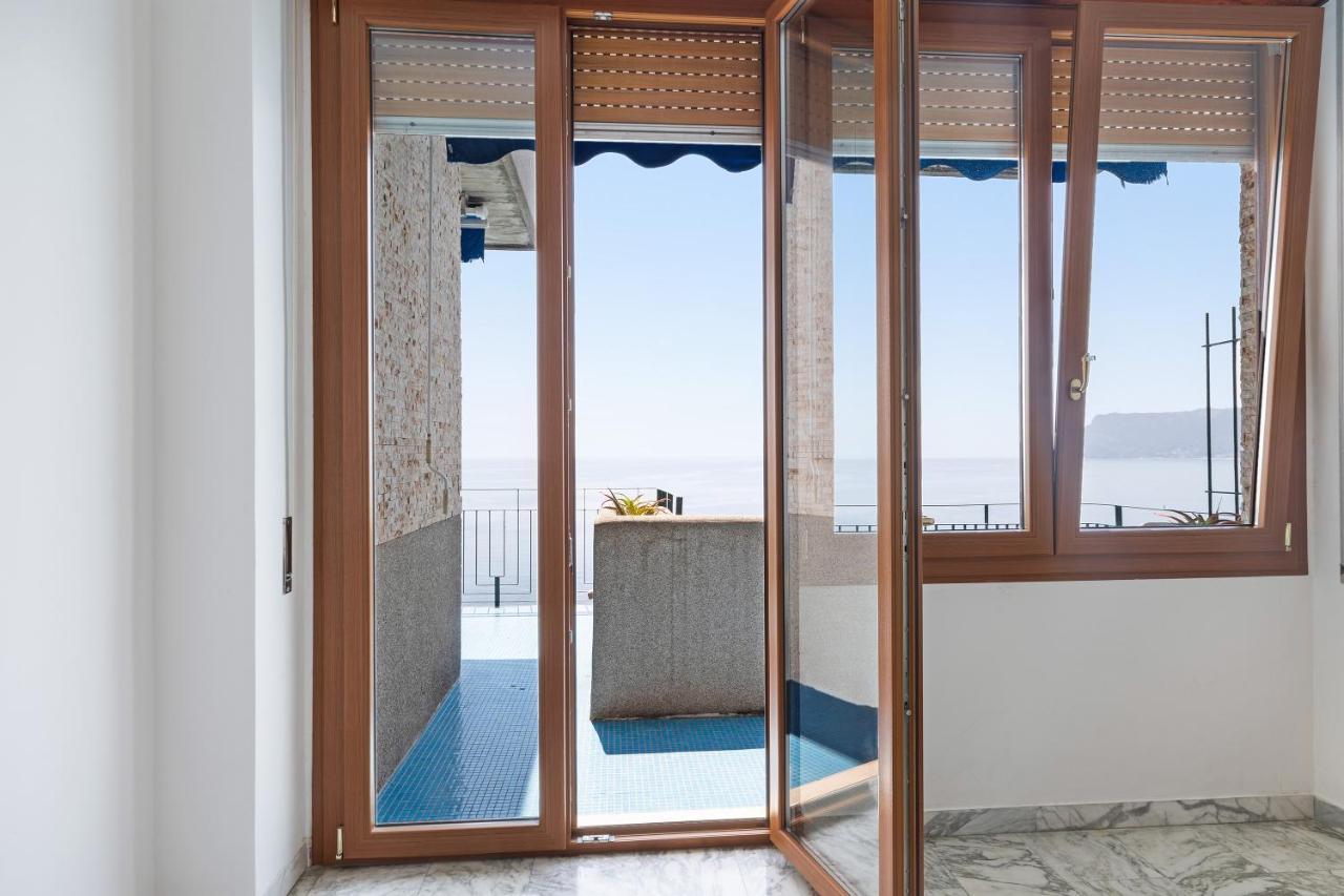 Appartamento Stupenda Vista Mare Bergeggi Ngoại thất bức ảnh